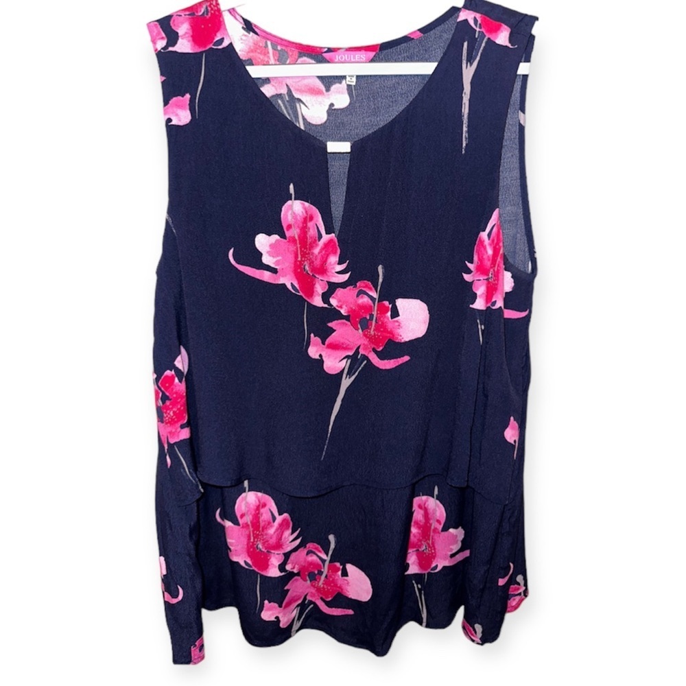 EUC Joules Gorgeous Flowery Blouse